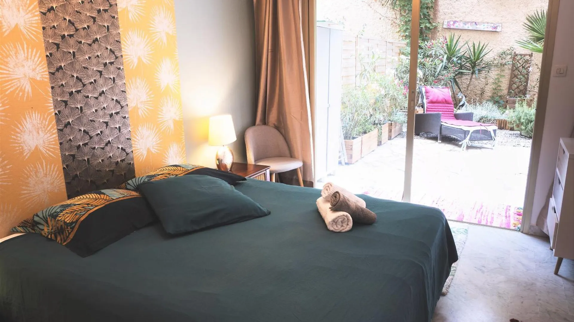 Apartment Grande Et Belle Chambre D'Hote Avec Jardin Le Cannet
